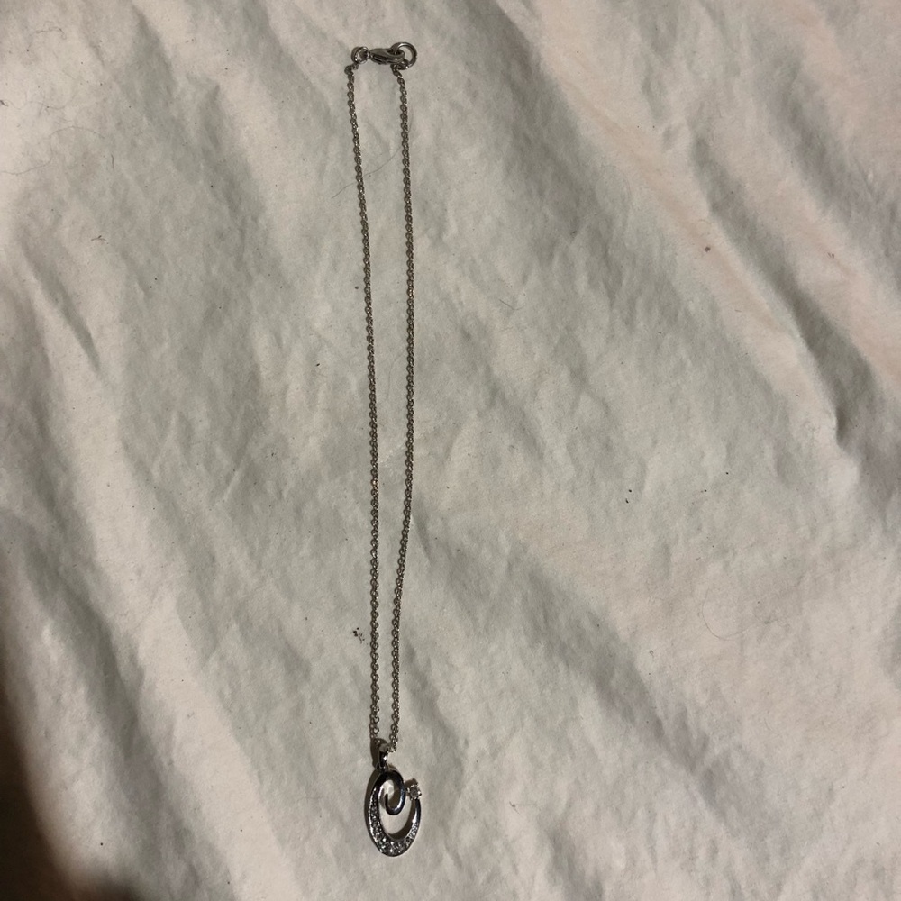 Initial C necklace, like new